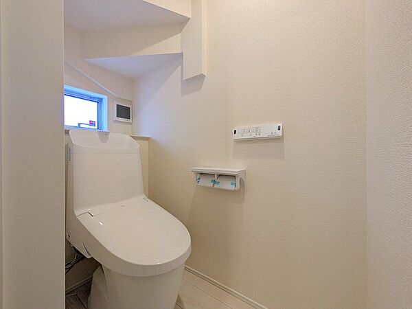トイレを拡大表示