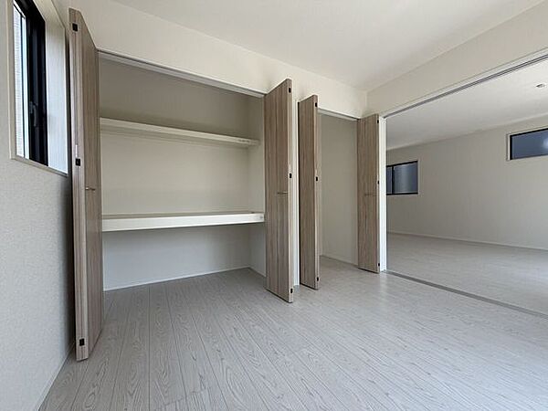 洋室を拡大表示