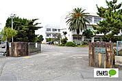 小学校「富士市立田子浦小学校まで576m」