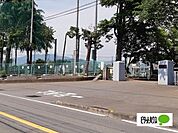 中学校「富士市立鷹岡中学校まで2196m」