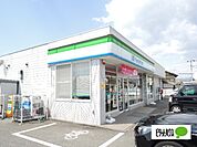 コンビニ「ファミリーマート富士宮東小泉店まで627m」