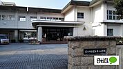 小学校「富士市立富士第二小学校まで852m」