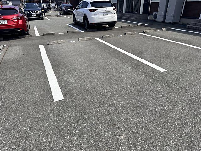 18 / 28