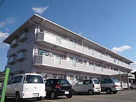 兵庫県姫路市飾磨区都倉１丁目（賃貸アパート3LDK・1階・65.84㎡） その1