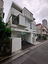 東京都中野区中央１丁目1-9（賃貸マンション1LDK・4階・31.64㎡） その1