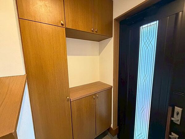 玄関を拡大表示