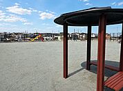 公園広い公園で遊具も充実！すべり台、ぶらんこ、うんていなどが楽しめます。 500m