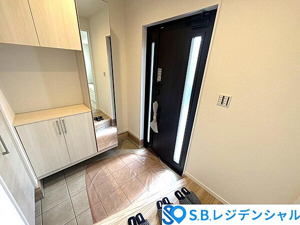 玄関を拡大表示