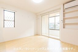 アルストロメリア 1階ワンルームのリビング/ダイニング