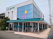 伊予銀行垣生支店 950m