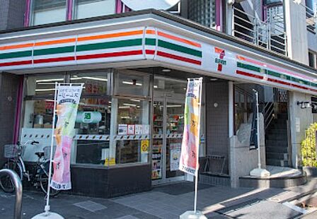 コンビニ 200m セブン-イレブン 方南店