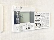 設備  安全で心地よい暖かさを提供する床暖房付