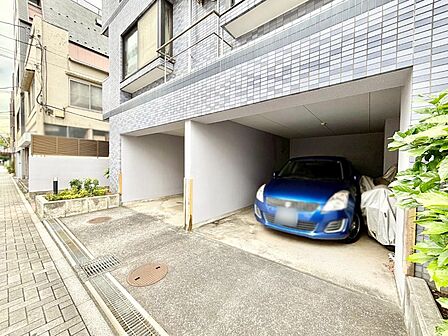 外観「無料オンライン相談」受付中!駐車場(空き状況は都度ご確認ください)