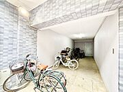 外観「無料オンライン相談」受付中！自転車置き場（空き状況は都度ご確認ください）