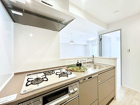 内装「無料オンライン相談」受付中!毎日使うキッチンだから、使いやすさ&お手入れのしやすさにこだわりました。