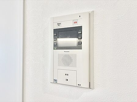 設備「無料オンライン相談」受付中!TVモニター付インターフォンが付いていてセキュリティ充実