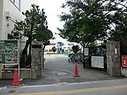 小学校 400m 荒川区立赤土小学校
