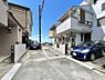 外観：奥まった地形は、車道に面しておらず、静かでプライベート感を味わえる立地です。