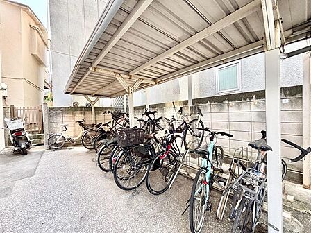 外観「無料オンライン相談」受付中! 自転車置き場(空き状況は都度ご確認ください)