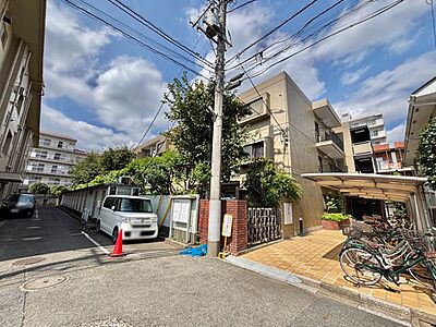 外観：溢れる陽光でご家族の笑顔も輝く