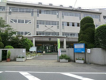 中学校 453m 戸田市立戸田中学校