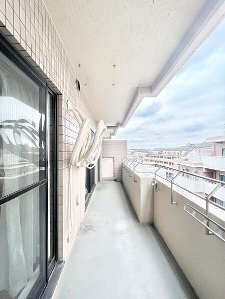 心地よい風を感じながらお洗濯物が干せそうです
