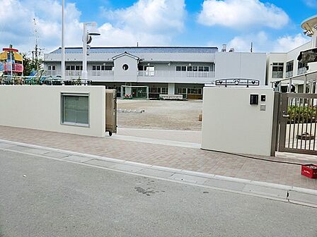 幼稚園・保育園 900m 銀鈴幼稚園