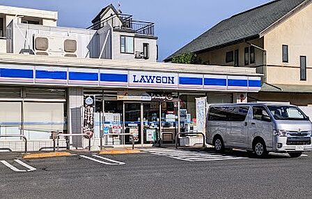 コンビニ 100m ローソン 大谷田五丁目店