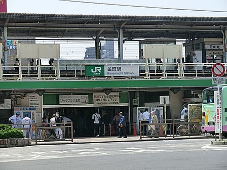 駅 960m 東京メトロ千代田線・JR常磐線金町駅
