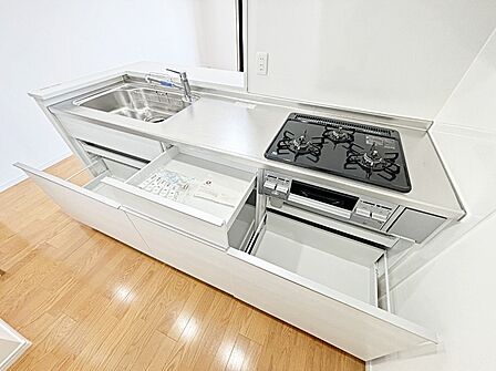 開閉スムーズなスライド収納  
