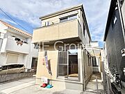 洗練された外観、上質な住空間が広がる室内は永く安心して過ごせる住居です。 