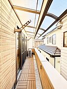 ゆったりバルコニーだから沢山お洗濯ものを干せます。