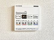浴室涼風暖房換気乾燥機付きなので、お天気が悪い日のお洗濯も安心！