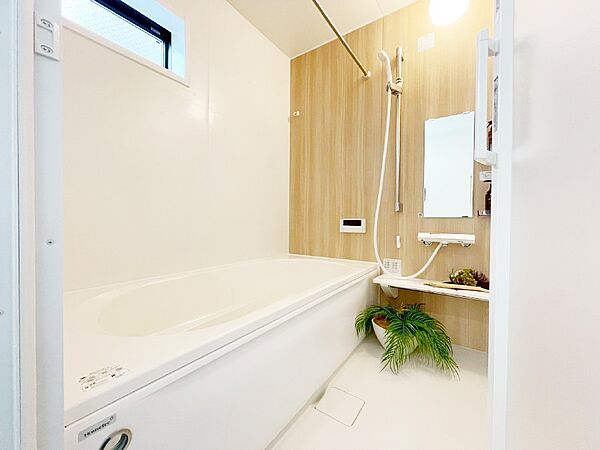 浴室を拡大表示