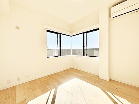 爽やかな日差しがお部屋全体を優しく包み込んでくれます
