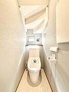 トイレは安心の2箇所！朝のバタバタも一安心です。 