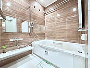 落ち着いた雰囲気でゆっくりお寛ぎいただけるバスルーム