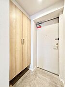 家族の帰宅やお客様をあたたかく迎える玄関  