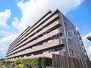 溢れる陽光でご家族の笑顔も輝く 