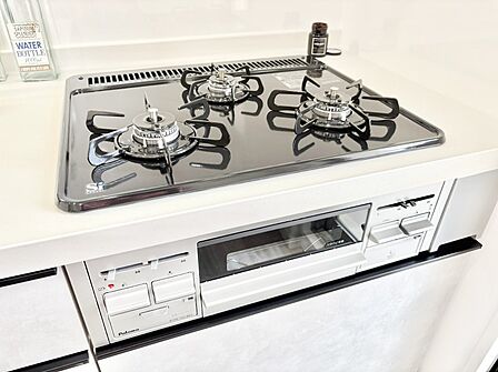 三口ガスコンロでお料理が一気にはかどりそう  