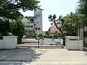 小学校 700m 蕨市立中央東小学校