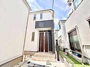 たっぷりの陽光と心地よい風が舞い込む住まい
