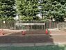 周辺：小学校 750m 世田谷区立芦花小学校