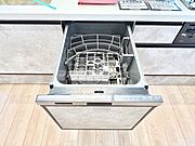 面倒なお片づけは食洗機にお任せ！家事の負担が減って、時間にも気持ちにもゆとりができます。