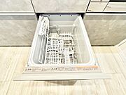 面倒なお片づけは食洗機にお任せ！家事の負担が減って、時間にも気持ちにもゆとりができます。