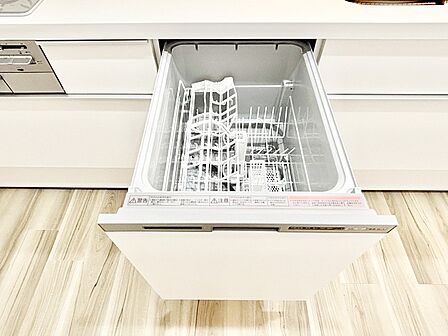 面倒な片づけは食洗機にお任せ!家事の負担が減って心と時間にゆとりができます。