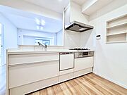 広々とした使い勝手の良いキッチンで日々のお料理も楽しくなりそう