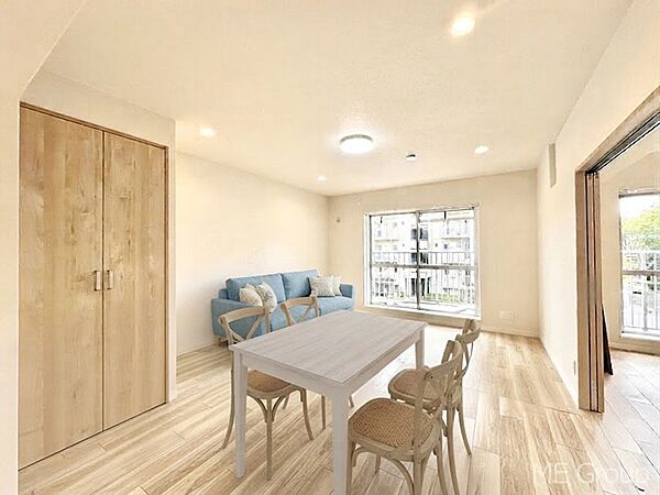 リビング/ダイニングを拡大表示