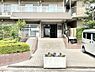 エントランス：外観「無料オンライン相談」受付中！落ち着いた雰囲気のエントランス