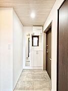 ご家族やお客様を気持ちよくお出迎えできる穏やかな雰囲気の玄関です。